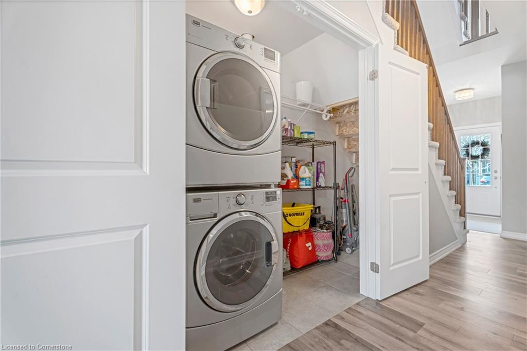 19-122 Dundas Street E Property Photo 7