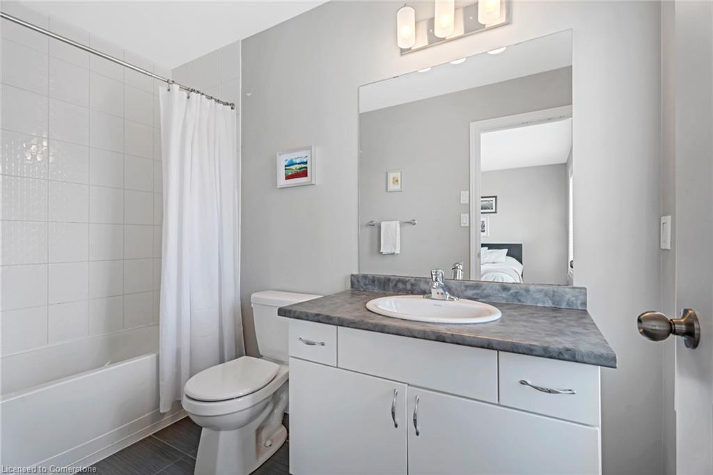 19-122 Dundas Street E Property Photo 20