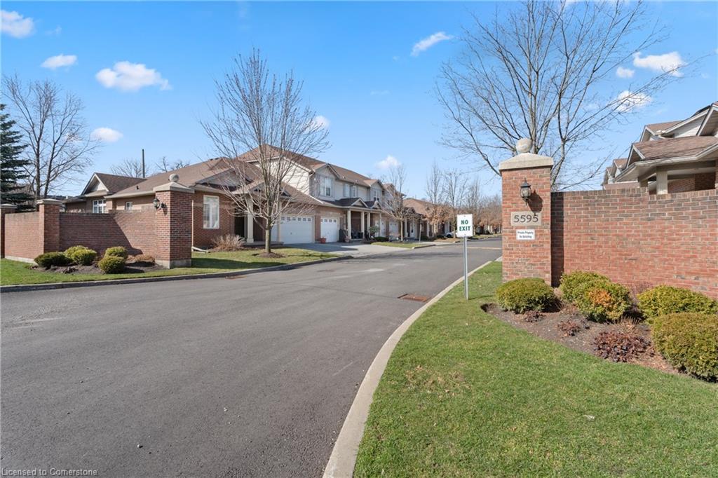 25-5595 Drummond Road Property Photo 2