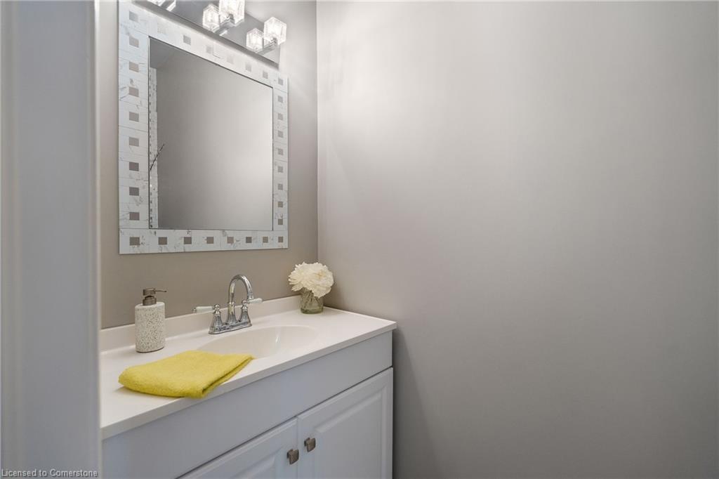 25-5595 Drummond Road Property Photo 16