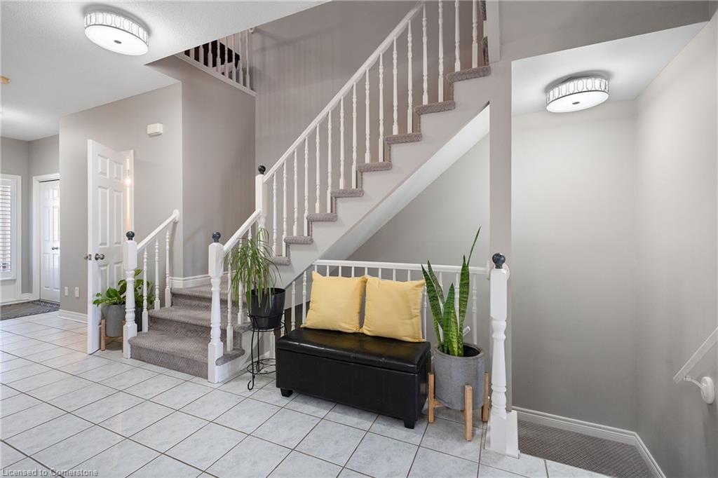 25-5595 Drummond Road Property Photo 18