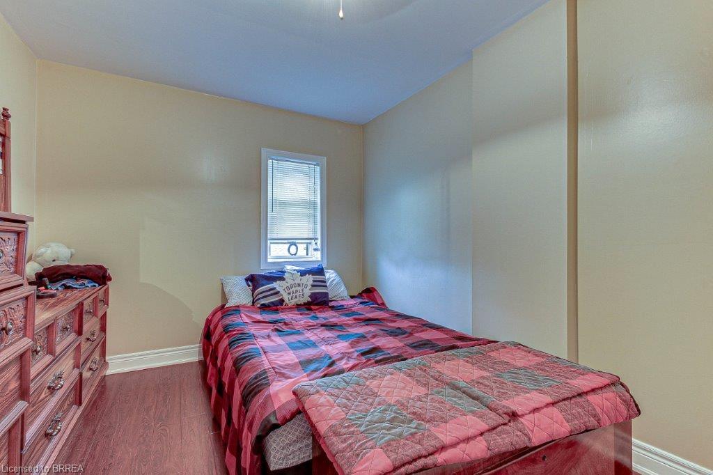 254 Brant Avenue Property Photo 13
