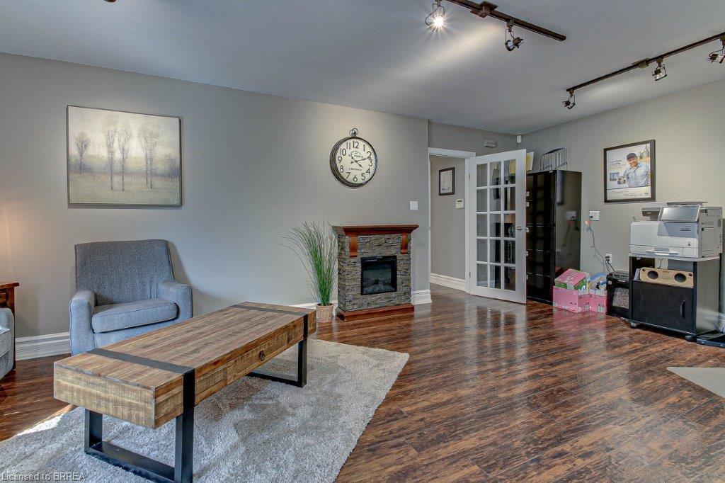 254 Brant Avenue Property Photo 24