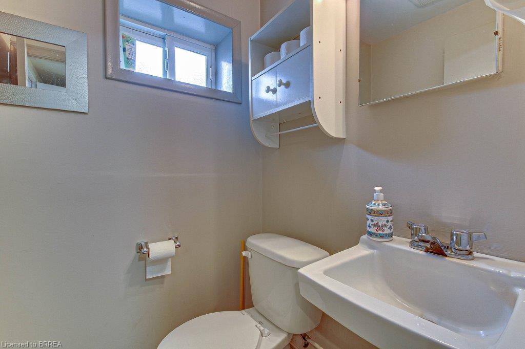 254 Brant Avenue Property Photo 30