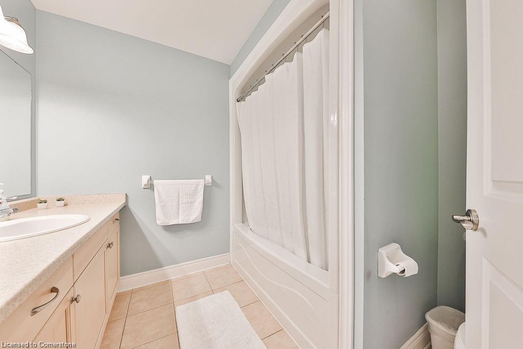4-540 Guelph Line Property Photo 16