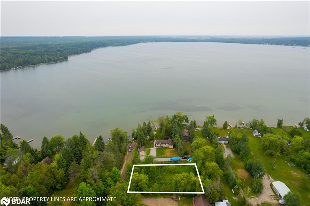 2378 Whetham Road Property Photo 2