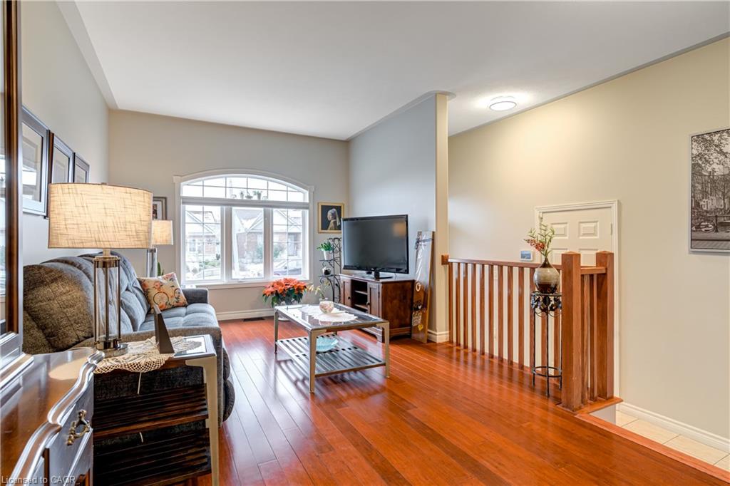 7 Millcroft Drive Property Photo 5