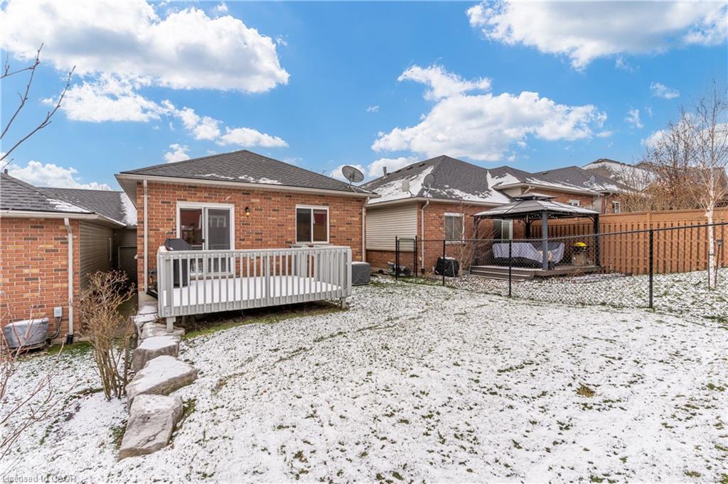 7 Millcroft Drive Property Photo 38