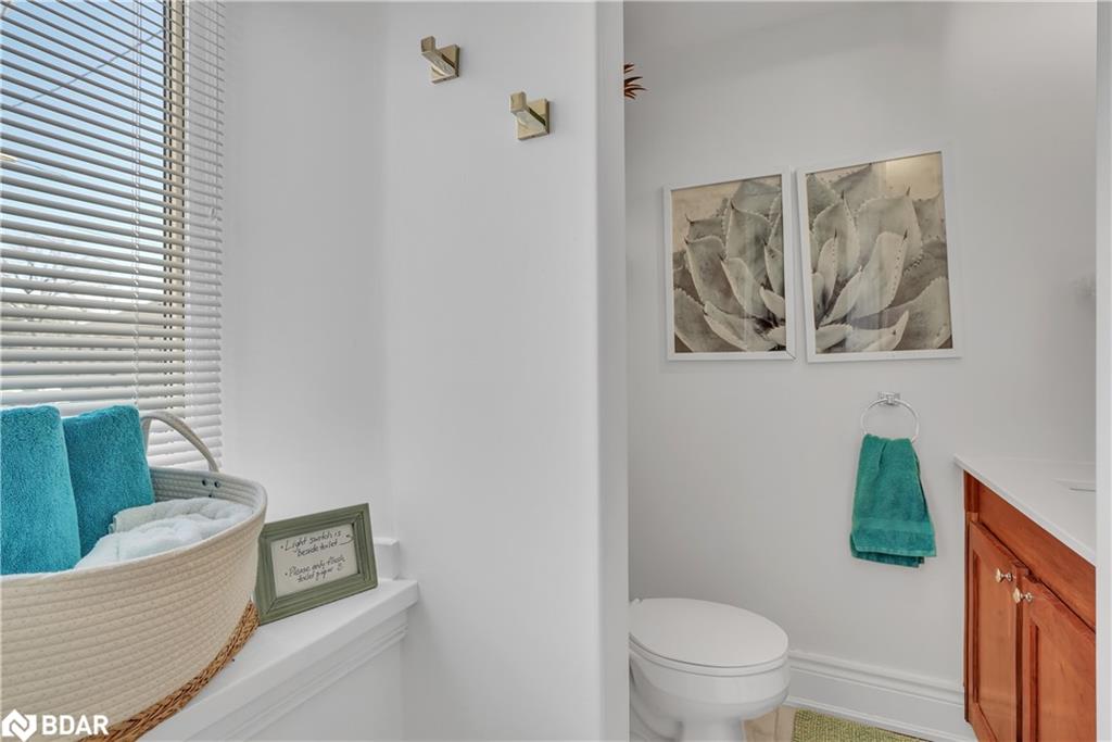 130 St David Street S Property Photo 15