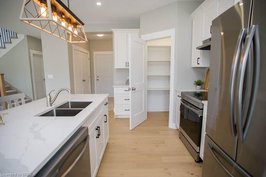7a Yeager Avenue Property Photo 13