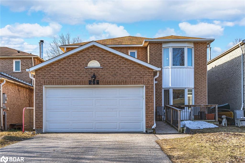 256 Hickling Trail Property Photo