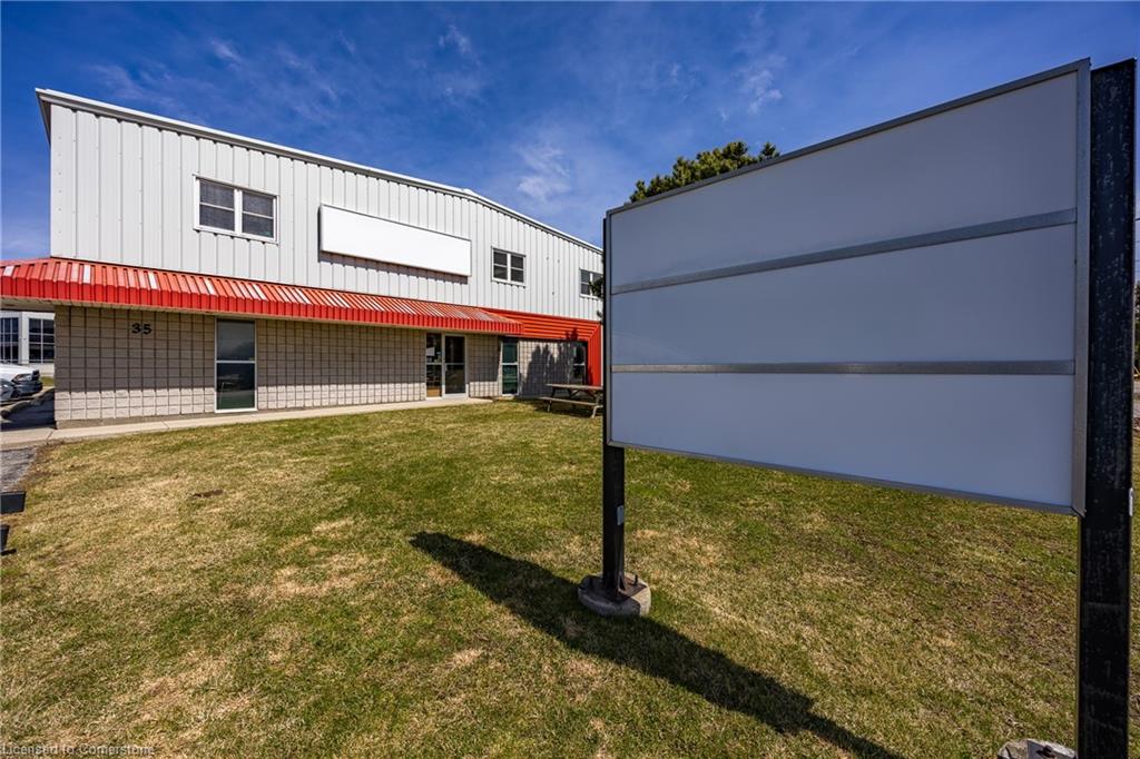 35 Samnah Crescent Property Photo 2