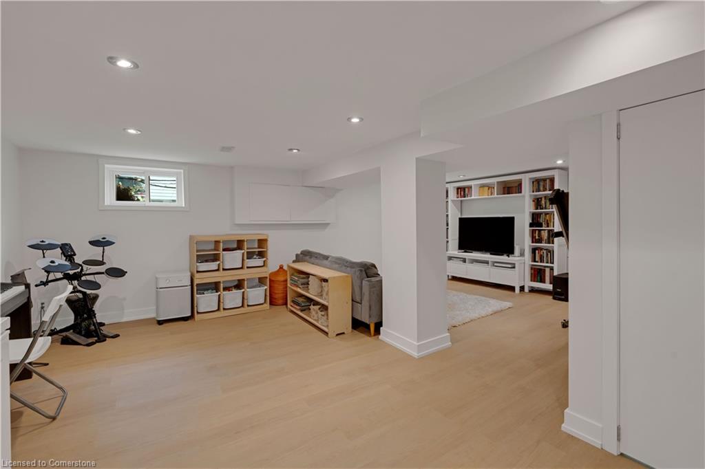 25 Rogers Road Property Photo 29