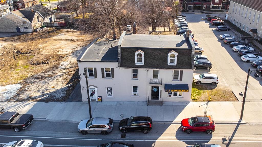 840-846 King Street E Property Photo 2