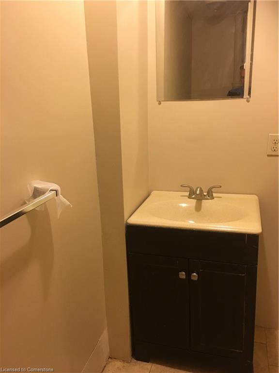 840-846 King Street E Property Photo 37