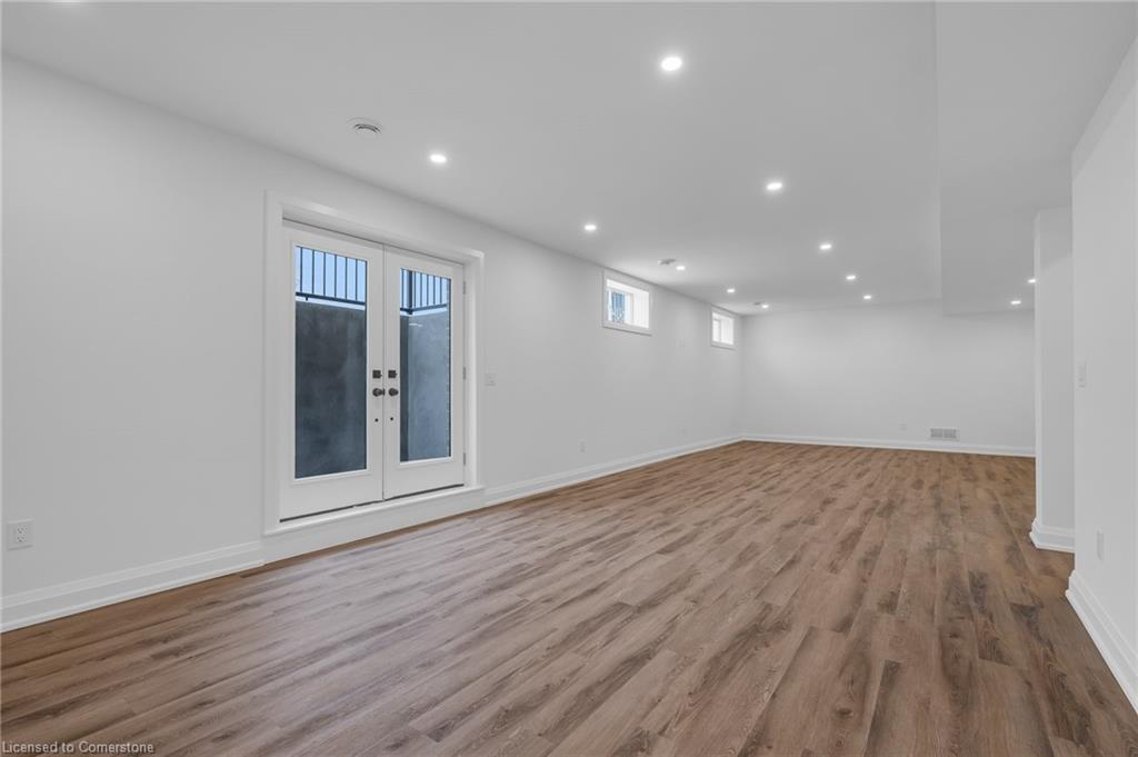 3643 Vosburgh Place Property Photo 27