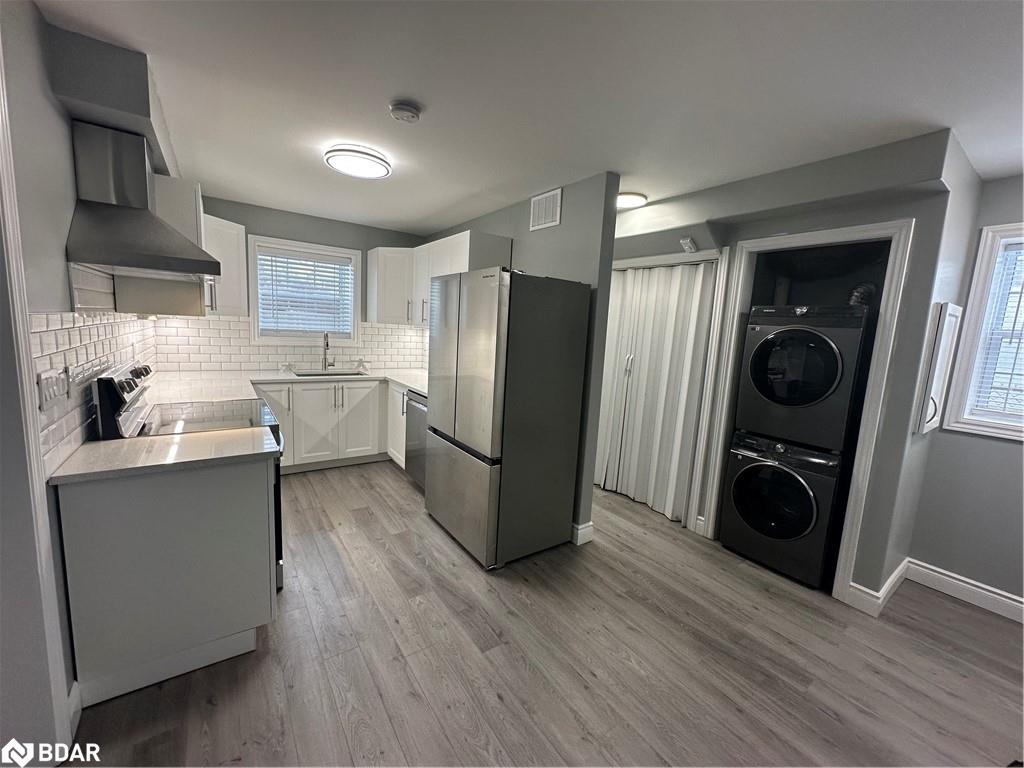 K8n 1b9 Real Estate Listings Main Image