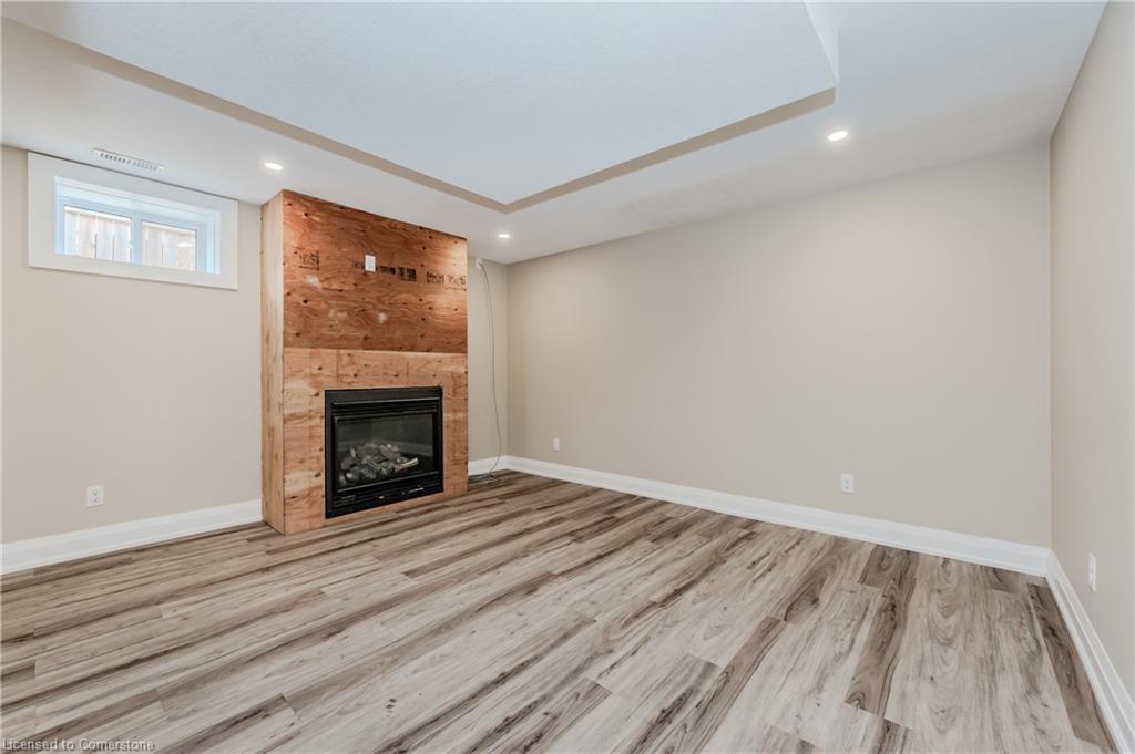 339 Elma Street E Property Photo 18