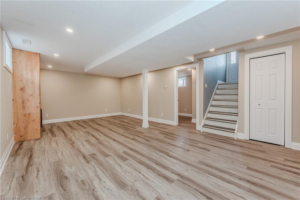 339 Elma Street E Property Photo 21