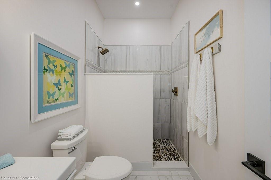 171 New Lakeshore Road Property Photo 7