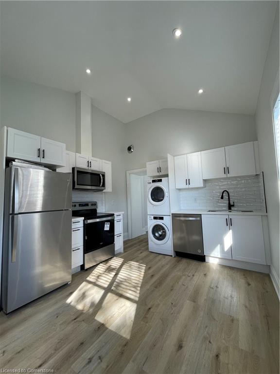 4-396 Barton Street E Property Photo
