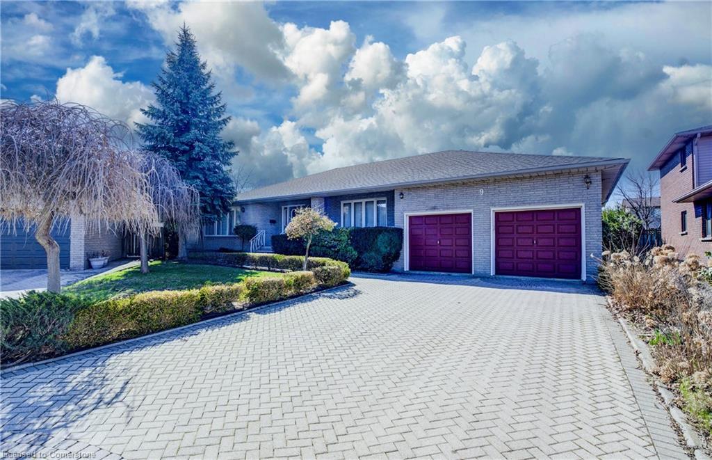 9 Stonecliff Court Property Photo
