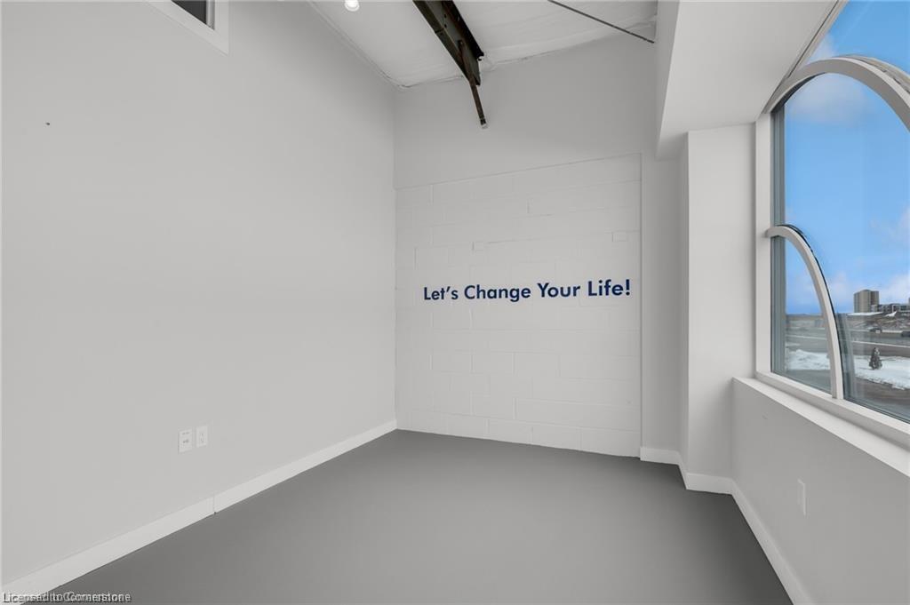 112-442 Millen Road Property Photo 3