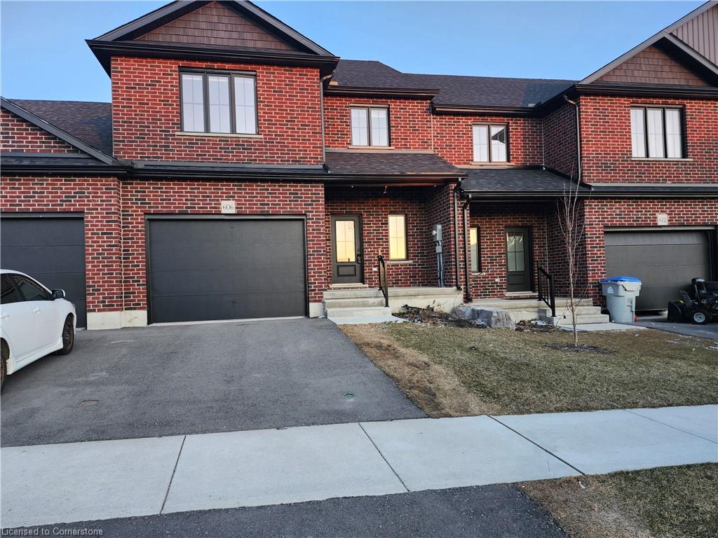 2-606 Wray Avenue S Property Photo