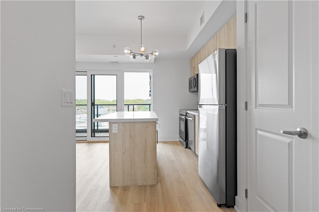 711-401 Shellard Lane Property Photo 11