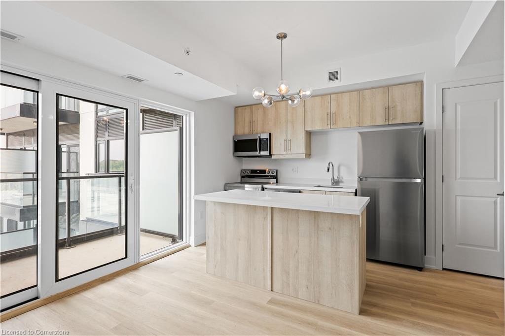 711-401 Shellard Lane Property Photo 13