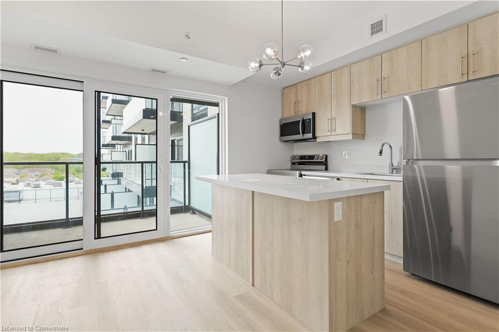 711-401 Shellard Lane Property Photo 14