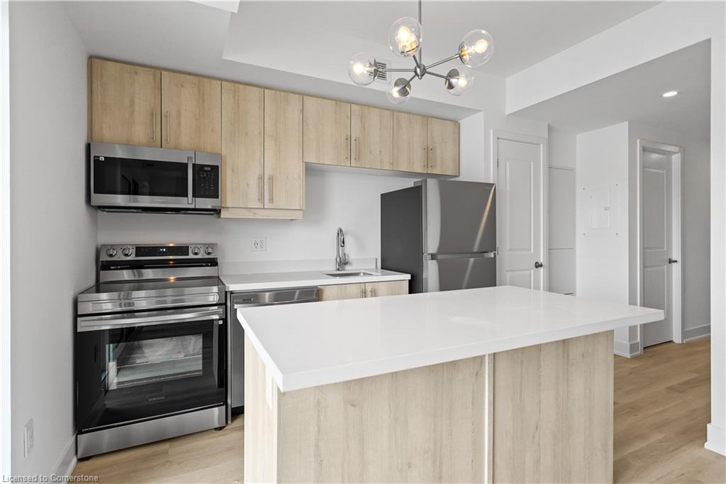 711-401 Shellard Lane Property Photo 16