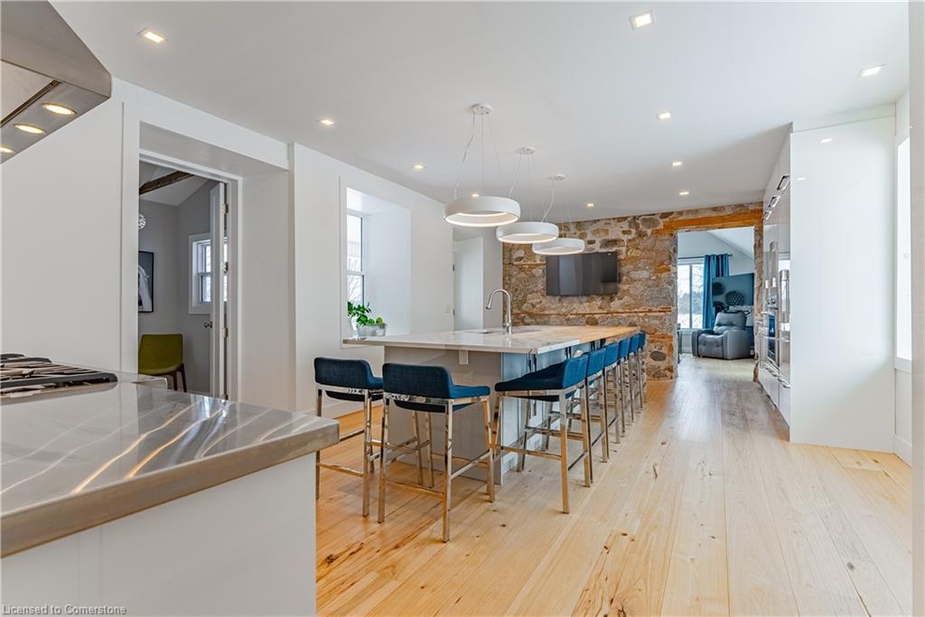 1748 Centre Road Property Photo 8