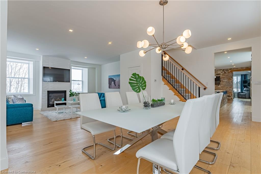 1748 Centre Road Property Photo 12