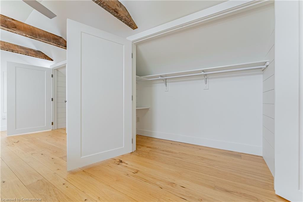 1748 Centre Road Property Photo 21