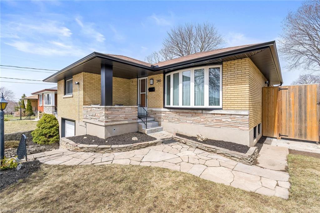 280 Dixon Street Property Photo 3