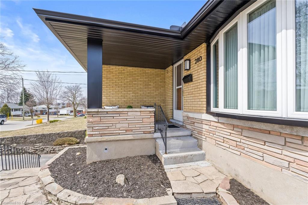 280 Dixon Street Property Photo 4