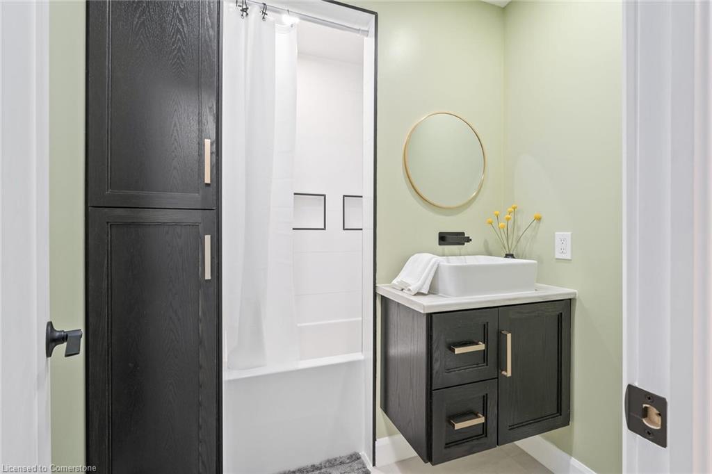 280 Dixon Street Property Photo 27