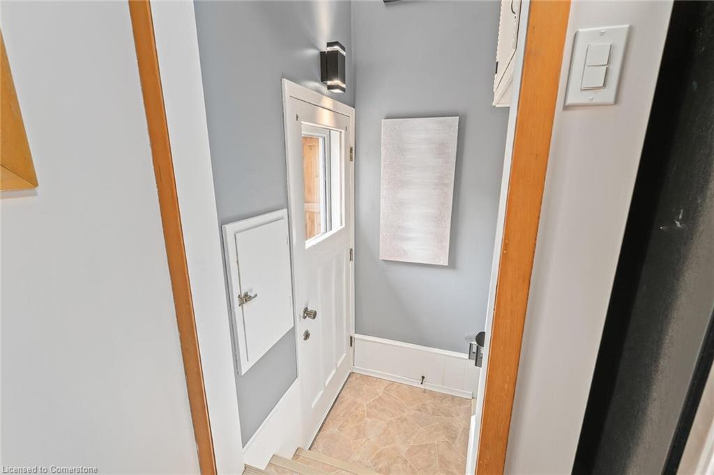 280 Dixon Street Property Photo 28