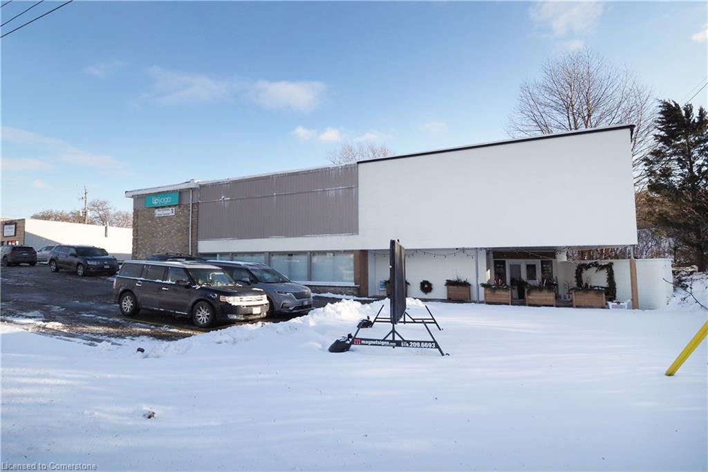 100 Dundas Street E Property Photo 2