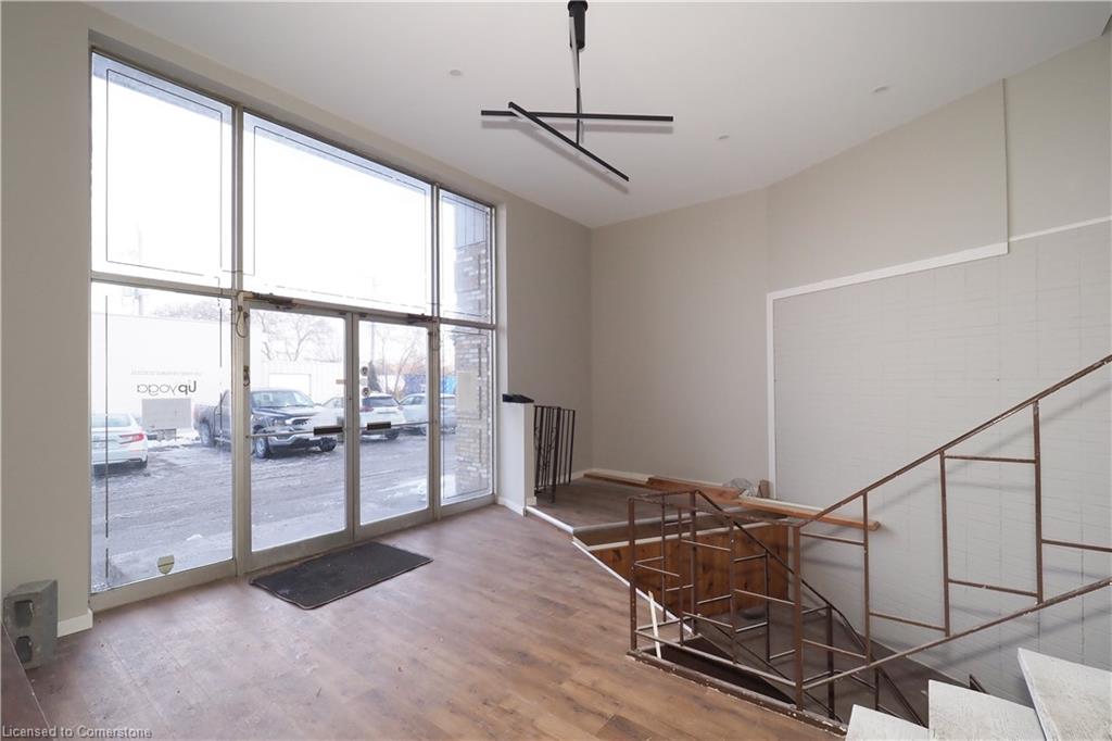 100 Dundas Street E Property Photo 5