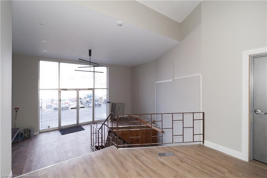 100 Dundas Street E Property Photo 8