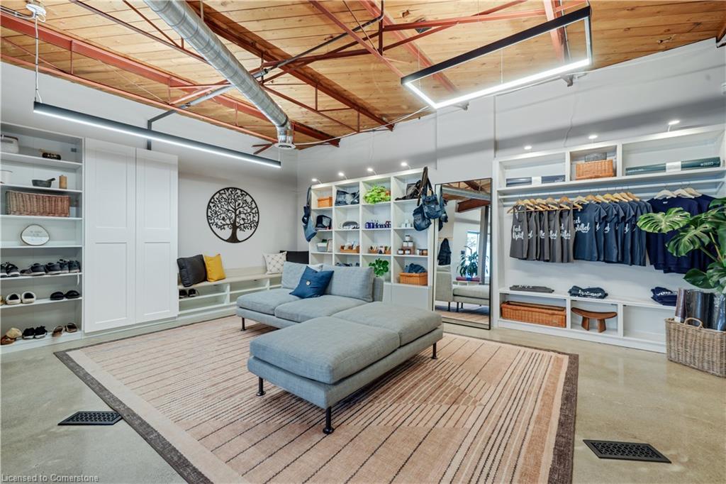 100 Dundas Street E Property Photo 12