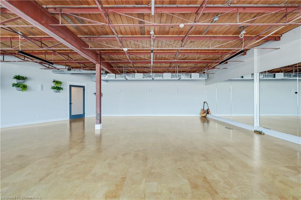 100 Dundas Street E Property Photo 24