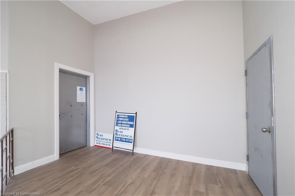 100 Dundas Street E Property Photo 35