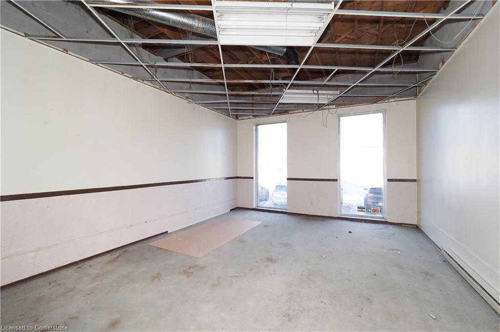 100 Dundas Street E Property Photo 36