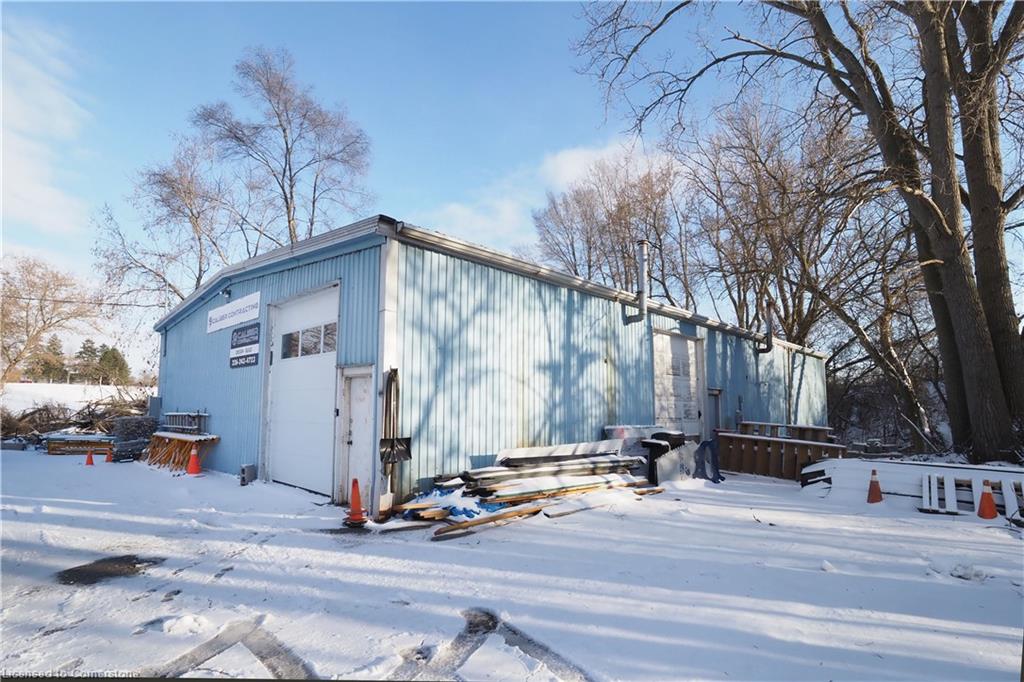 100 Dundas Street E Property Photo 43
