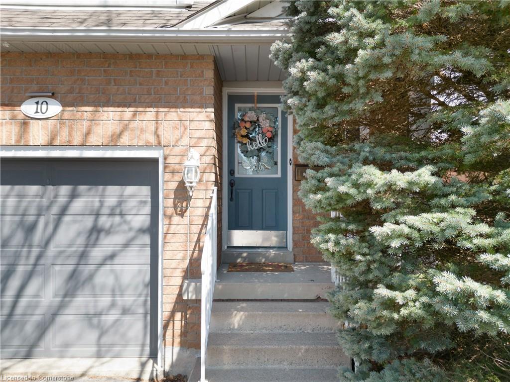 10 Thornlodge Drive Property Photo 2