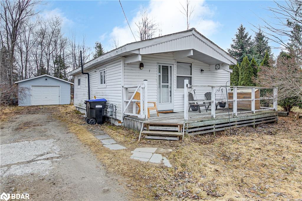 7 60th Street S Property Photo 3