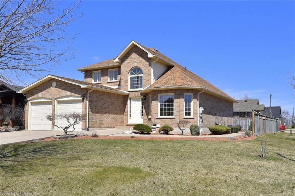 13 Chianti Crescent Property Photo 3